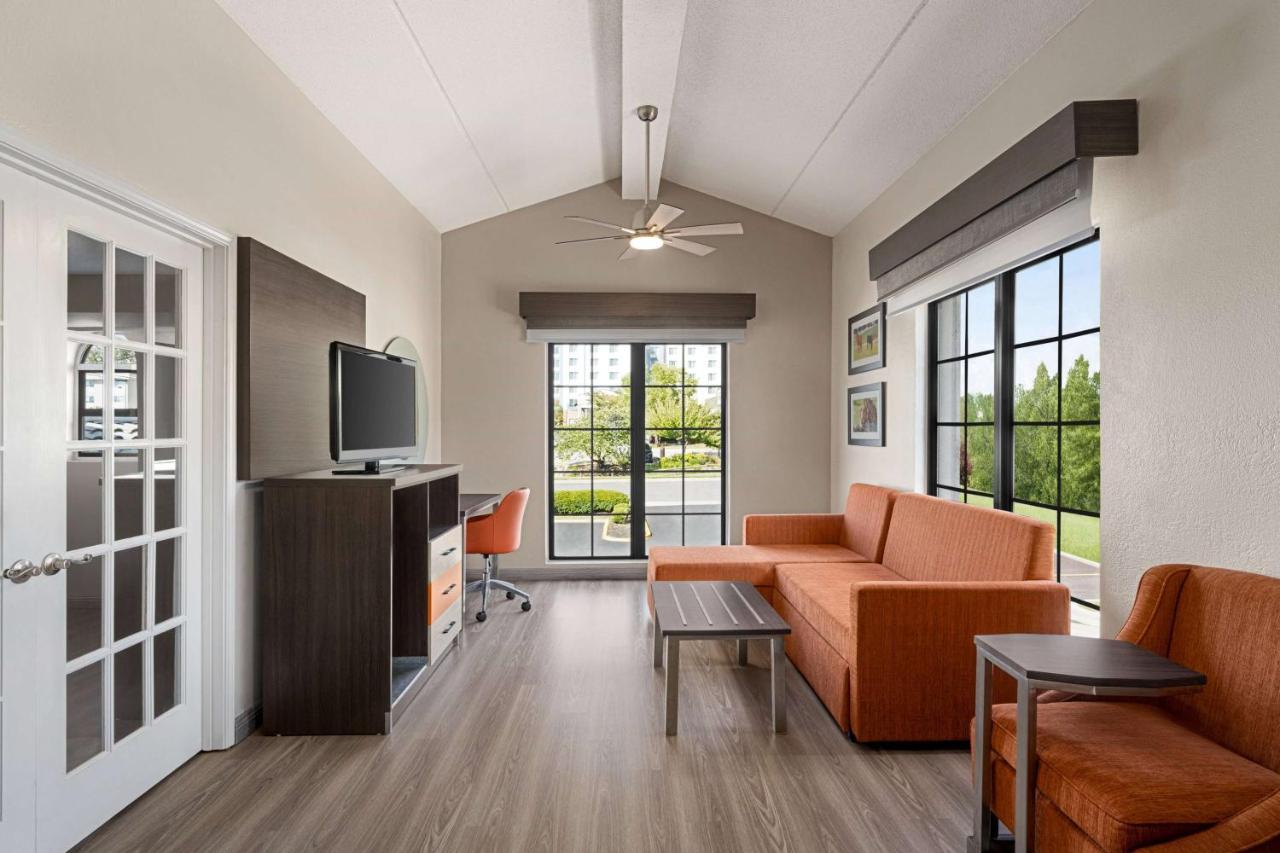La Quinta Inn Lexington-Horse Park Kültér fotó